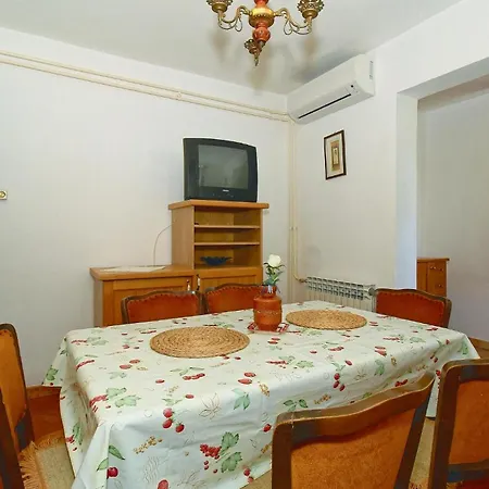 Vcemina Croatia Apartment Poreč
