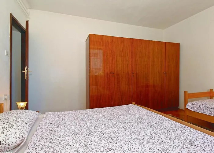 Vcemina Croatia * 波雷奇