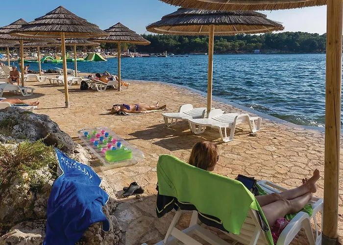 Vcemina Croatia 波雷奇