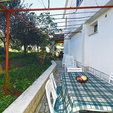 2 Bedroom In Пореч